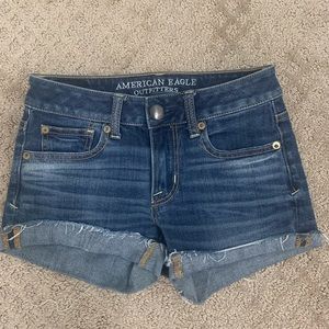 american eagle outfitters medium wash shorts!
